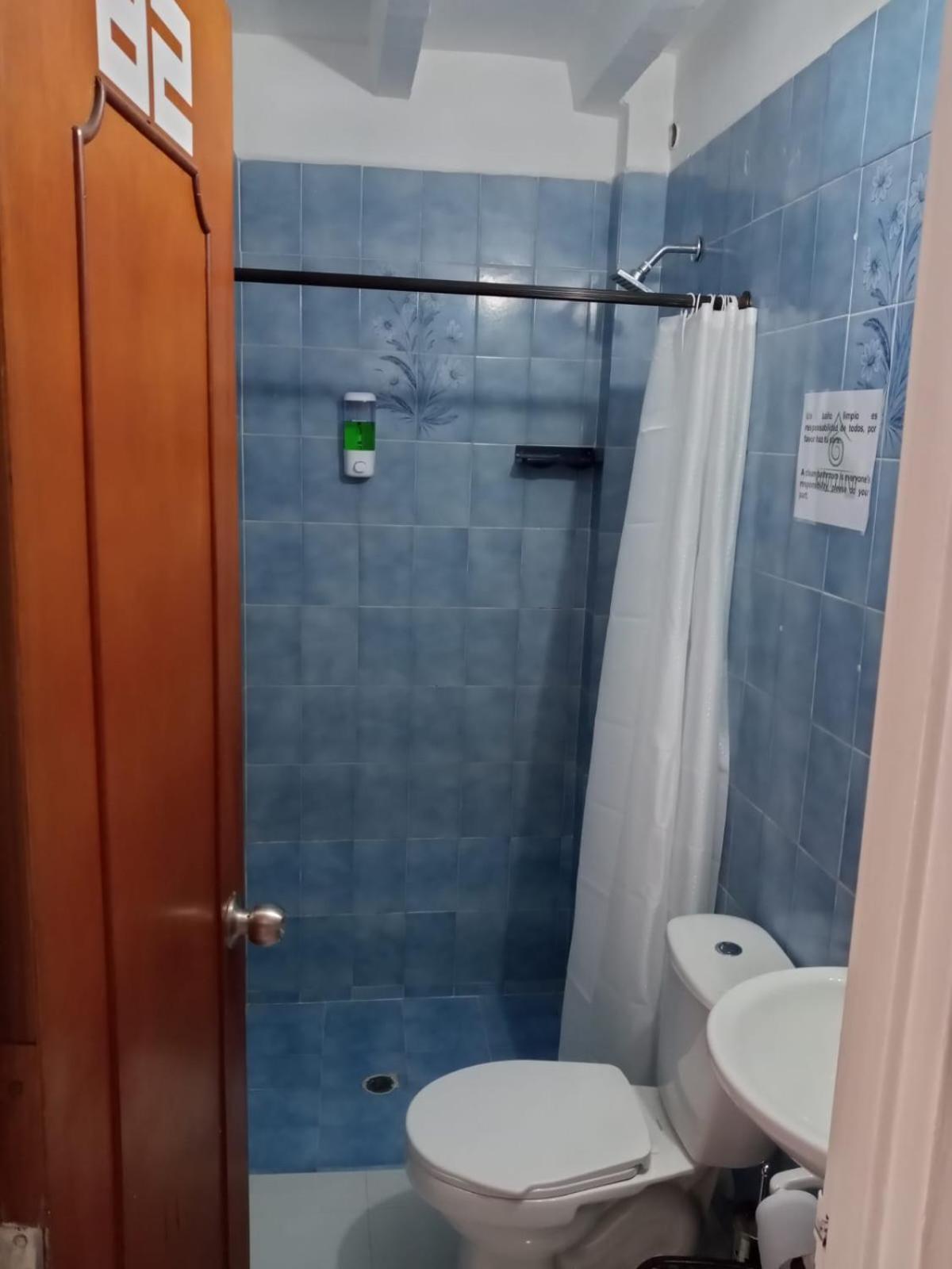 Road Living Home Μεντεγίν Εξωτερικό φωτογραφία