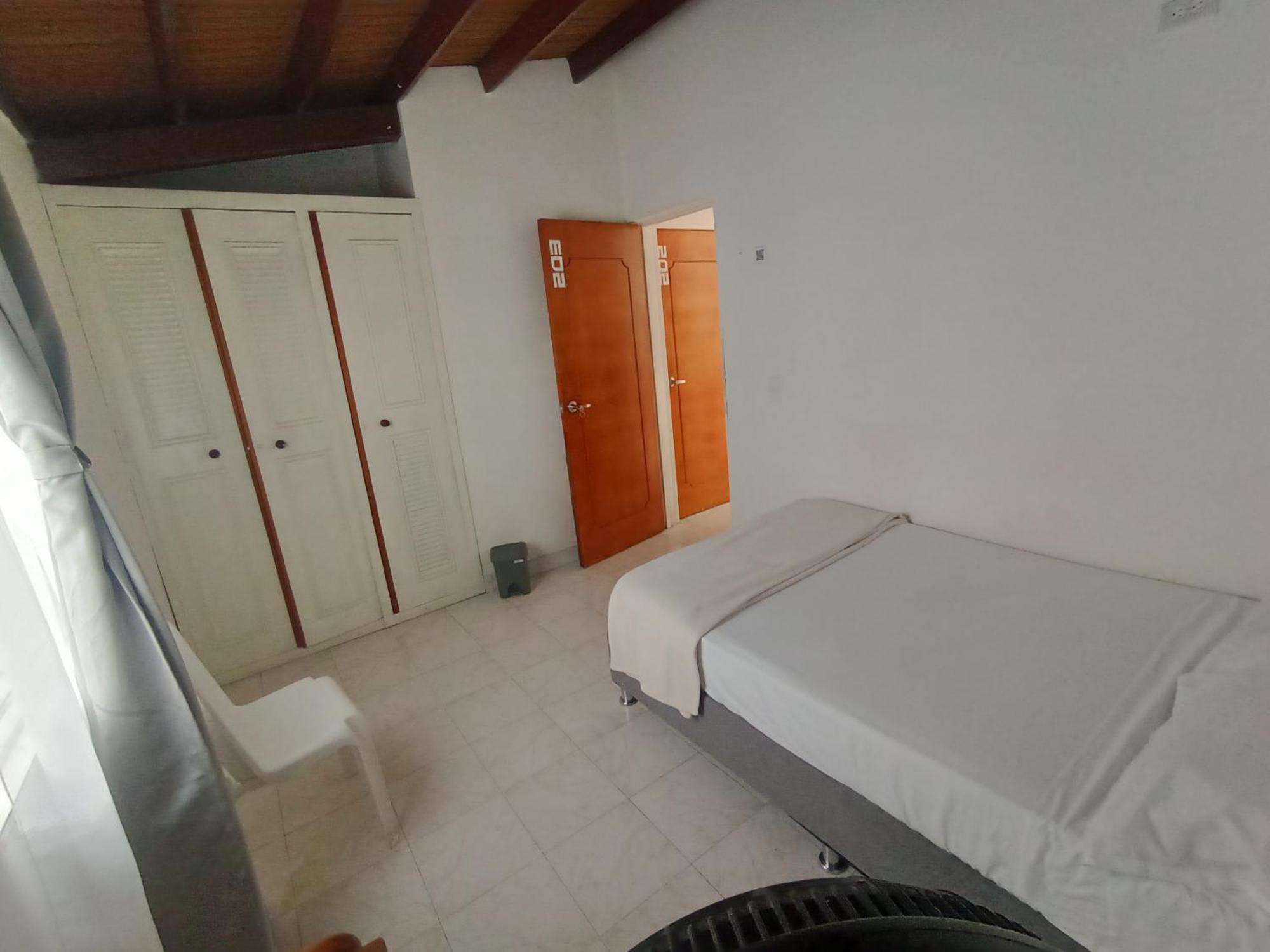 Road Living Home Μεντεγίν Εξωτερικό φωτογραφία