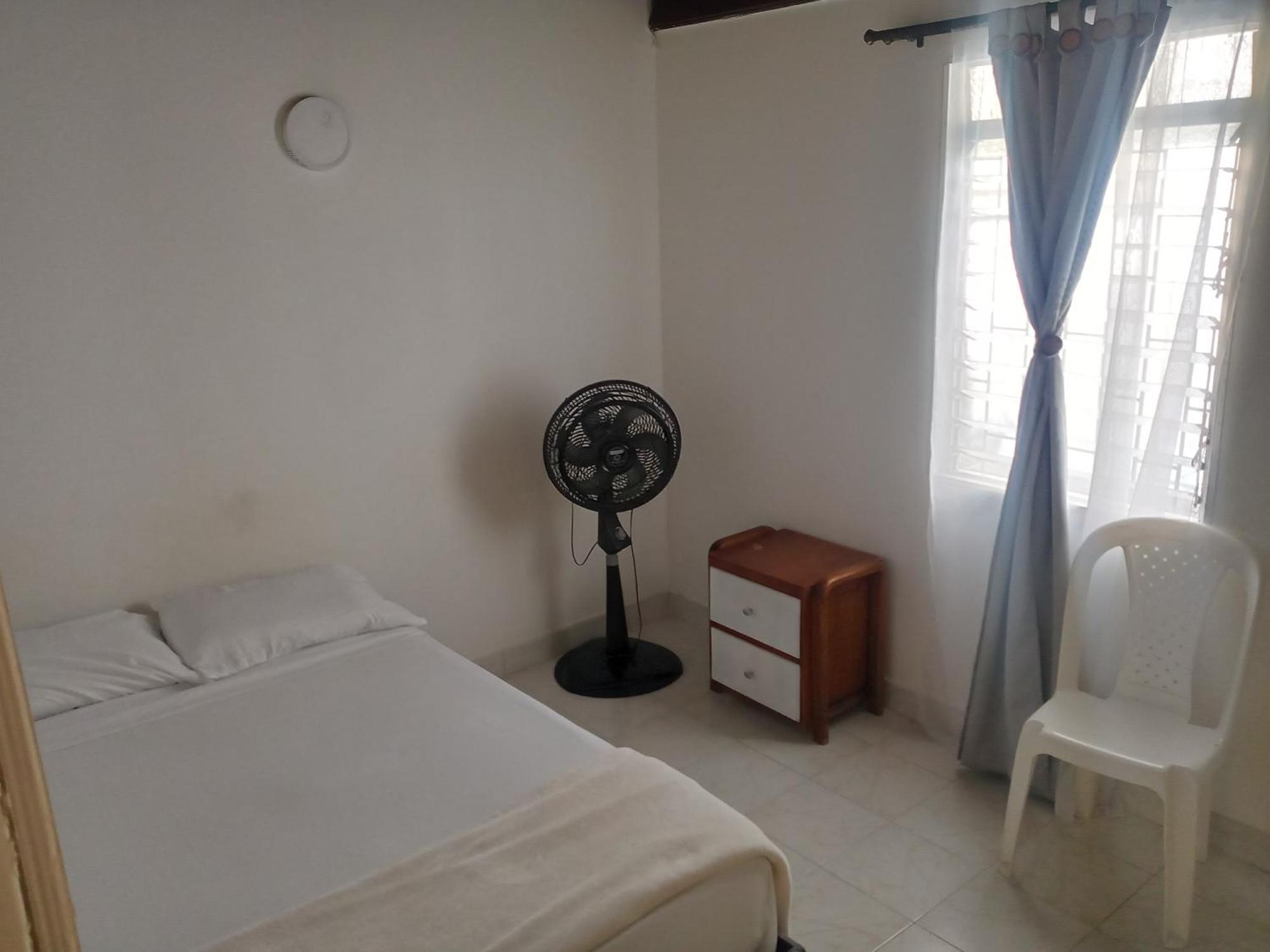 Road Living Home Μεντεγίν Εξωτερικό φωτογραφία