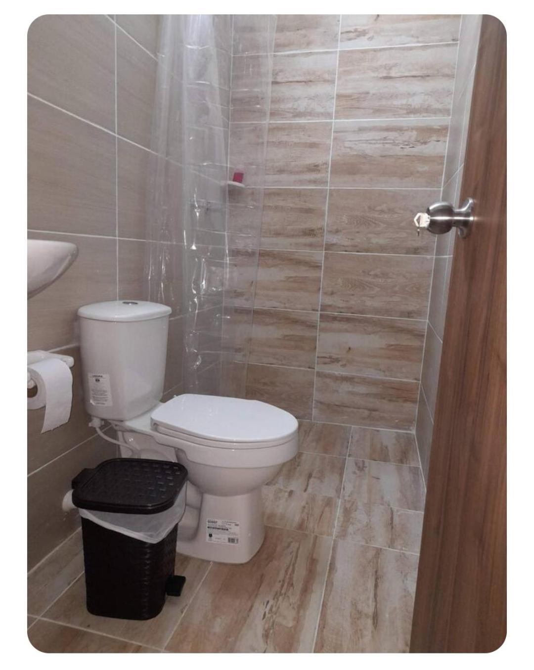 Road Living Home Μεντεγίν Εξωτερικό φωτογραφία