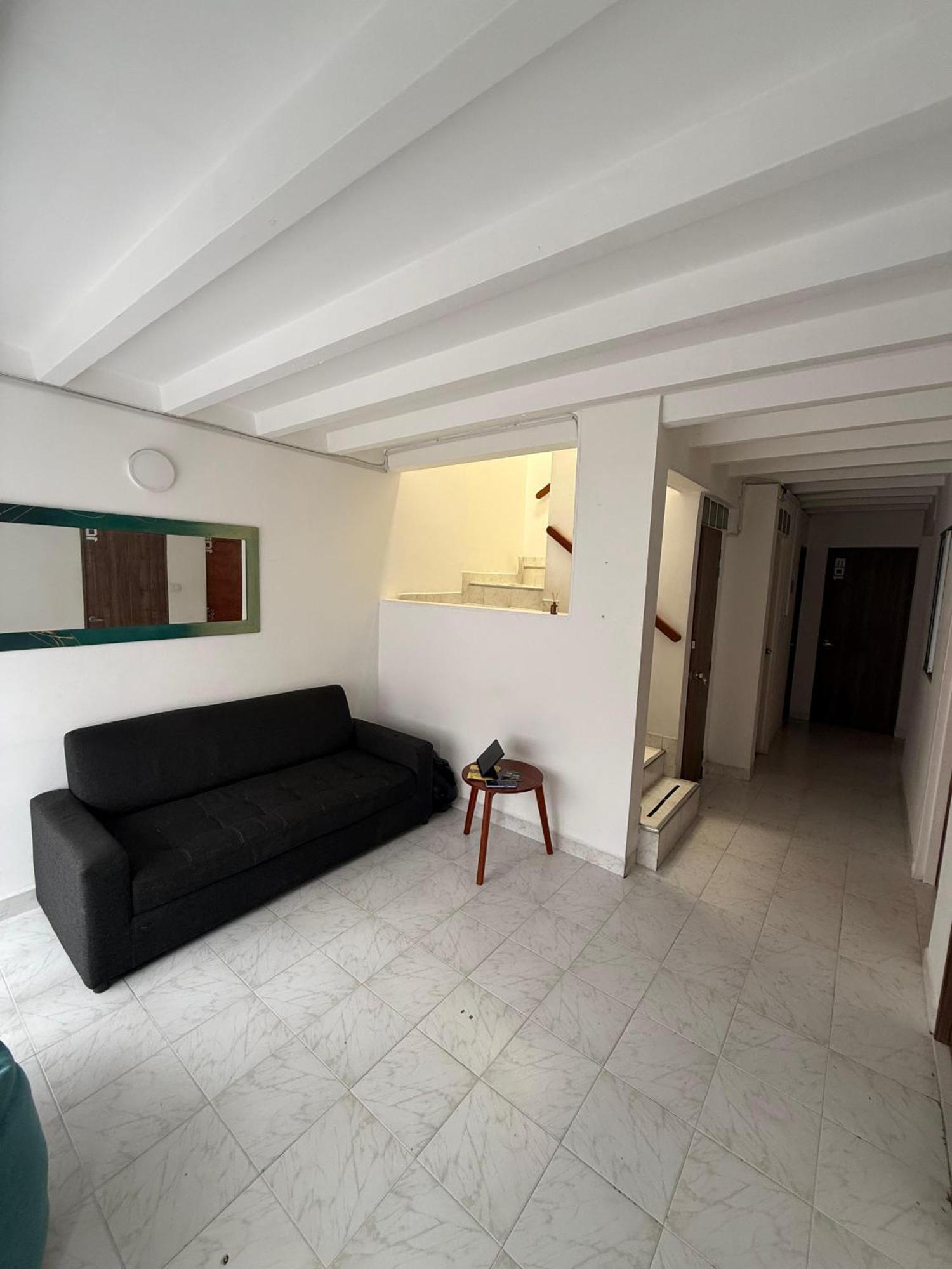Road Living Home Μεντεγίν Εξωτερικό φωτογραφία